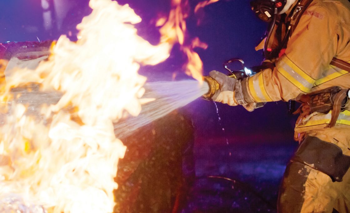 Infographic: 7 Steps to Cleaning Firefighting Turnout Gear